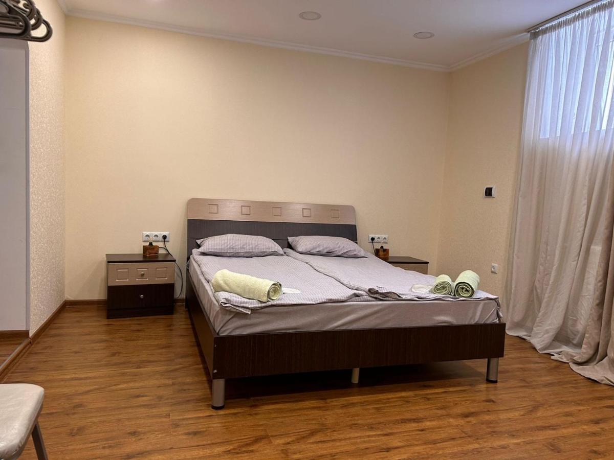 Dada - Cozy Apartment In The Center Of Tbilisi ภายนอก รูปภาพ