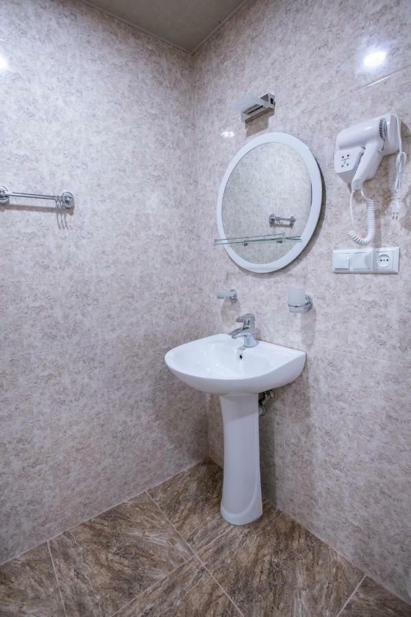 Dada - Cozy Apartment In The Center Of Tbilisi ภายนอก รูปภาพ