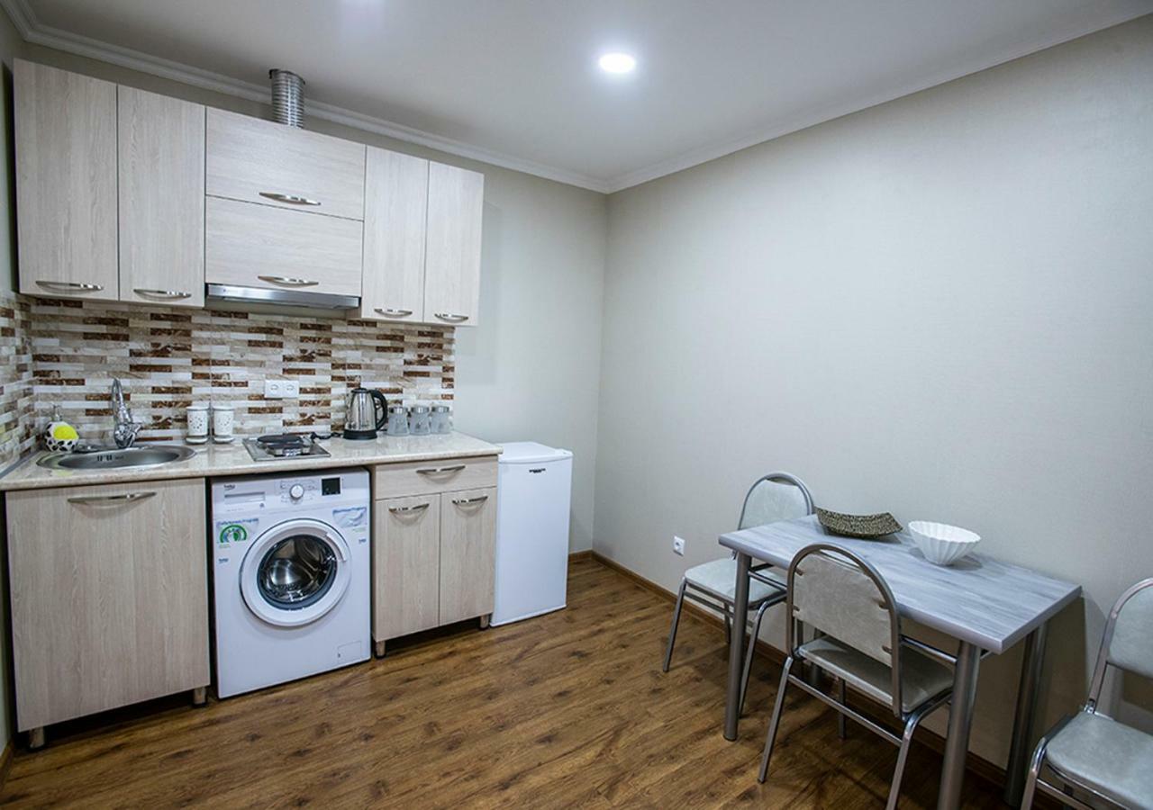 Dada - Cozy Apartment In The Center Of Tbilisi ภายนอก รูปภาพ
